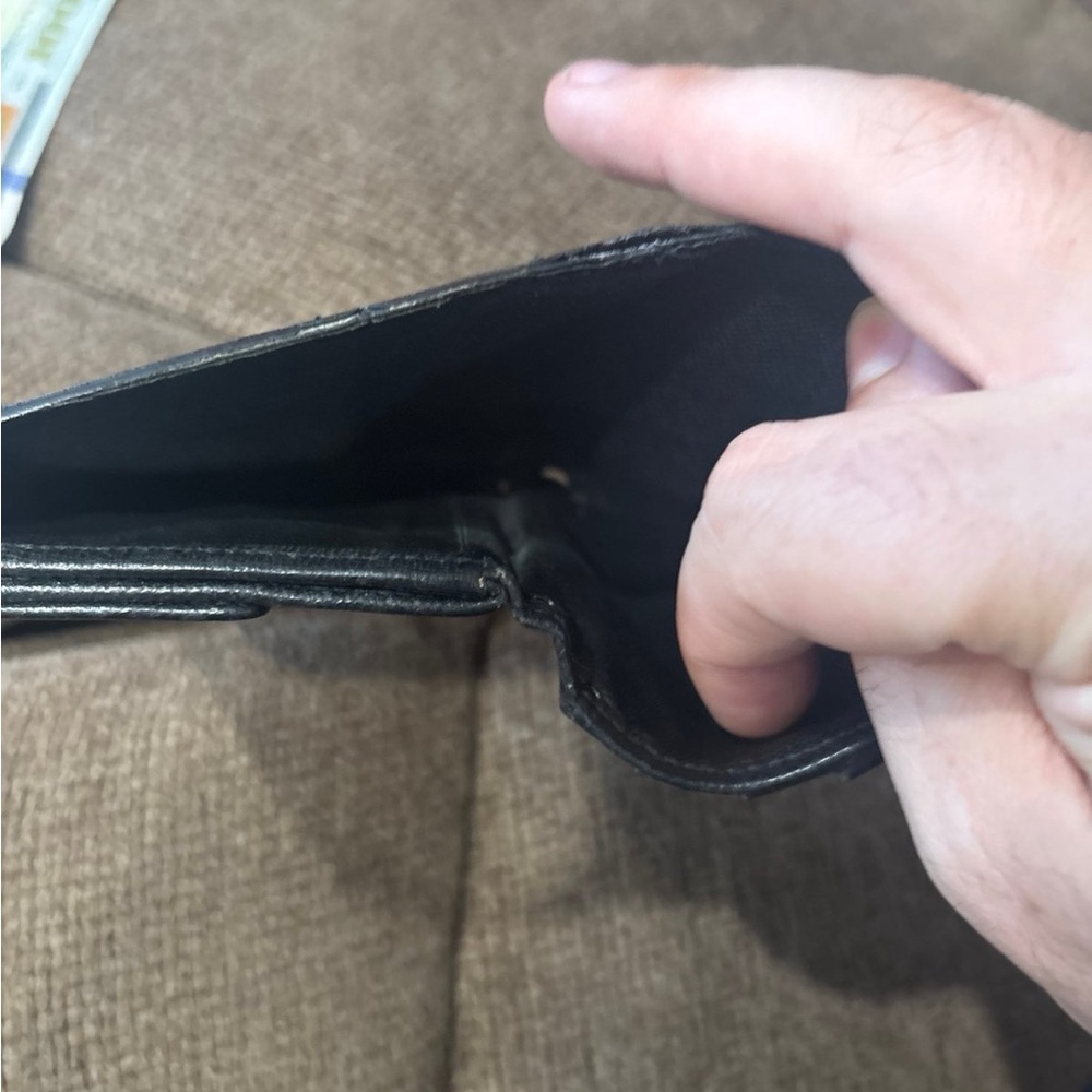 Louis Vuitton Black Leather Wallet - Picture 6 of 7